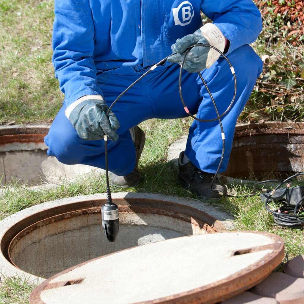 Wartungsbetrieb Bergmann Beton & Abwassertechnik für Kleinkläranlagen